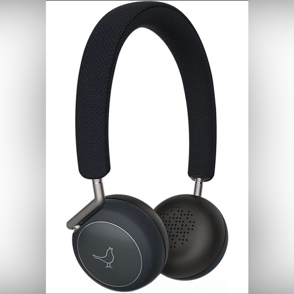 NWT Brand New Bluetooth Headphones